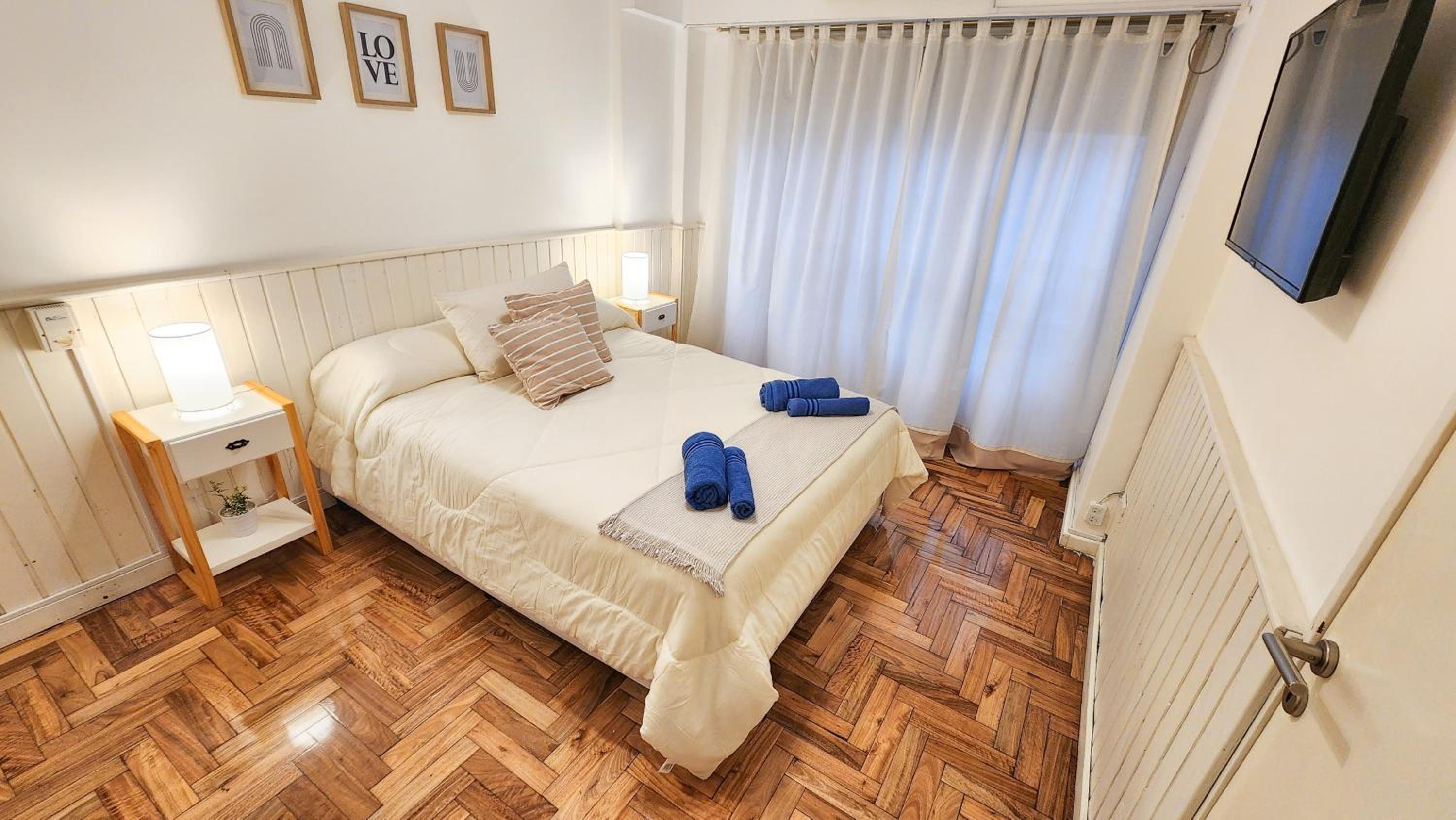 Apartamento Excepcional Ubicación sobre avenida 9 de Julio cerca del Obelisco