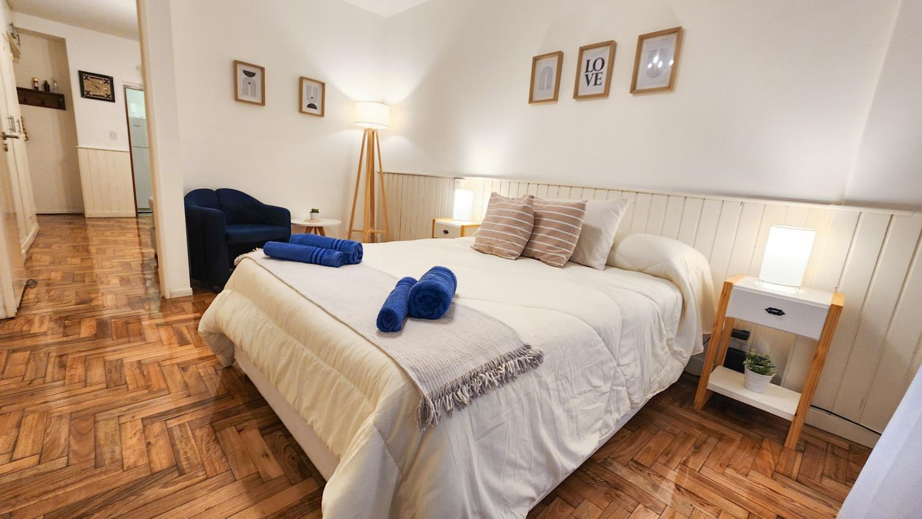 Apartamento Excepcional Ubicación sobre avenida 9 de Julio cerca del Obelisco