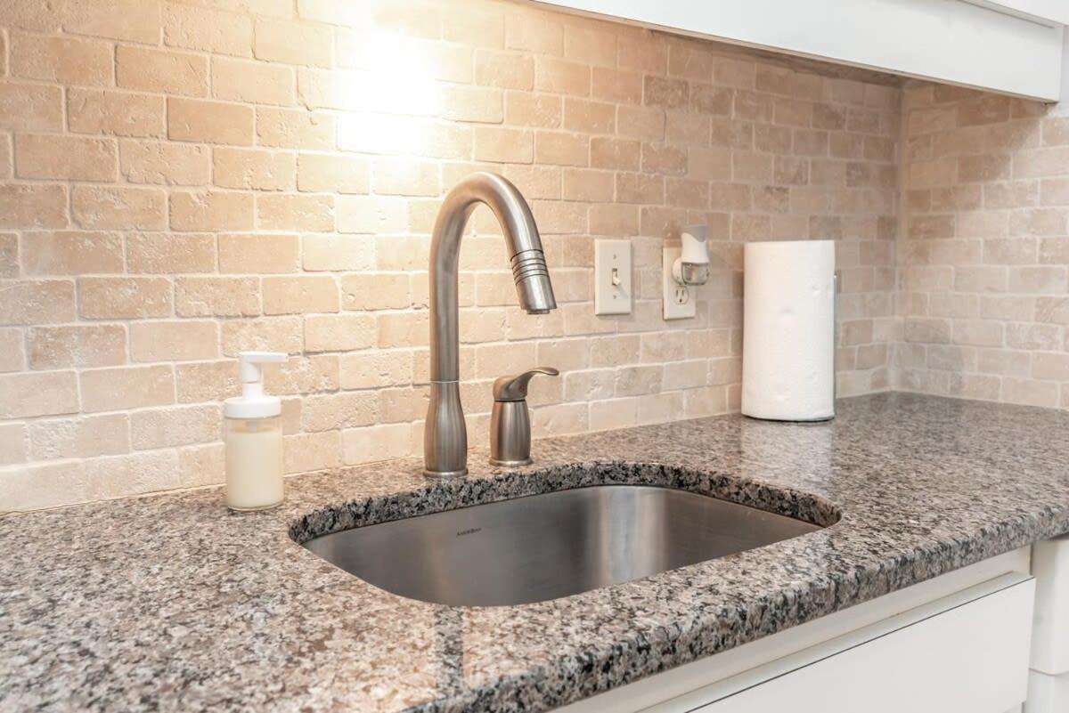 ATL Downtown 2BD KingBed Onsite Parking City View LM508 view 3
