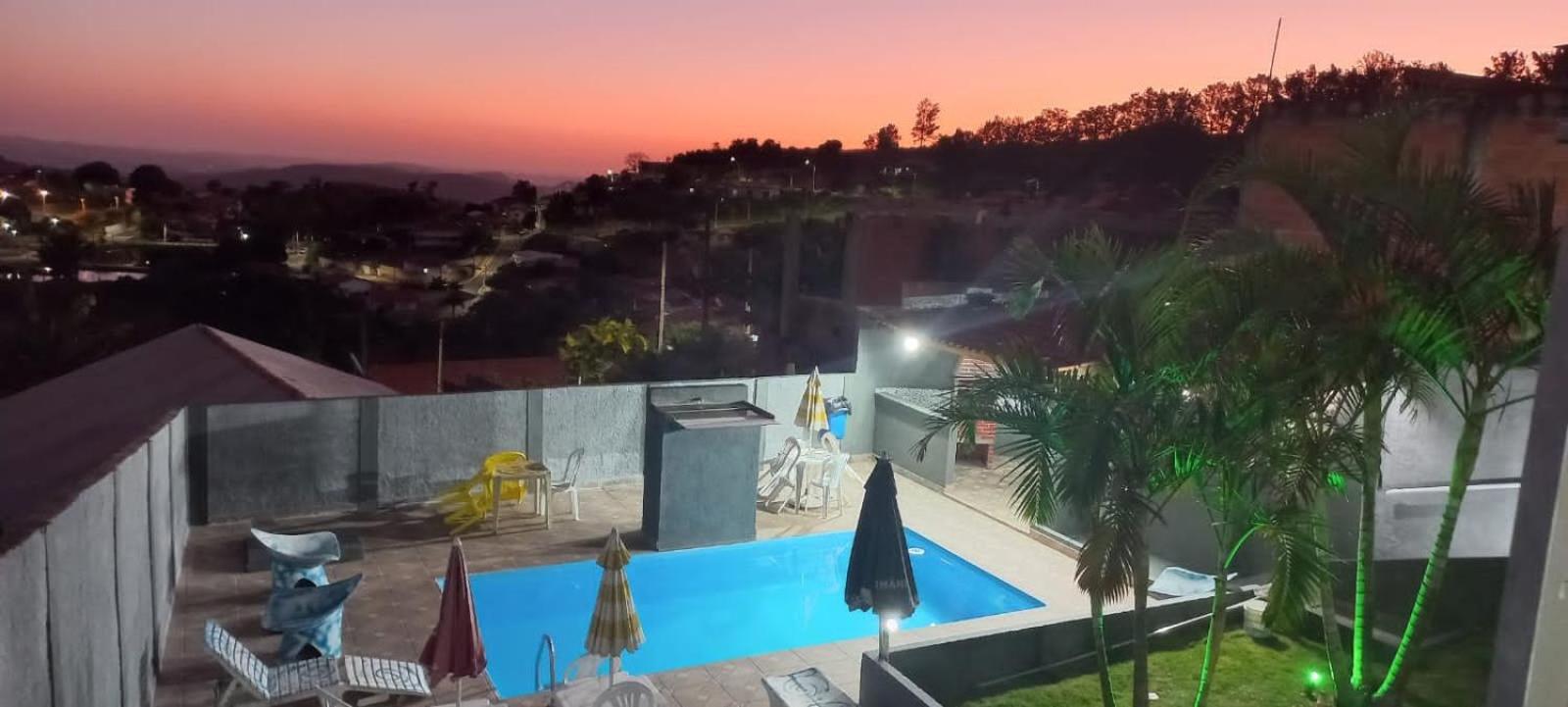 RECANTO K9 - SERRA NEGRA SP. No verão e no inverno