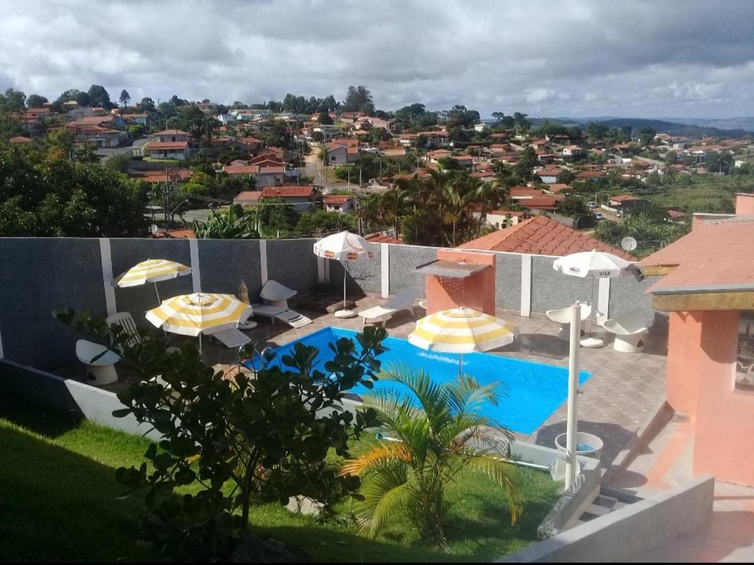 RECANTO K9 - SERRA NEGRA SP. No verão e no inverno