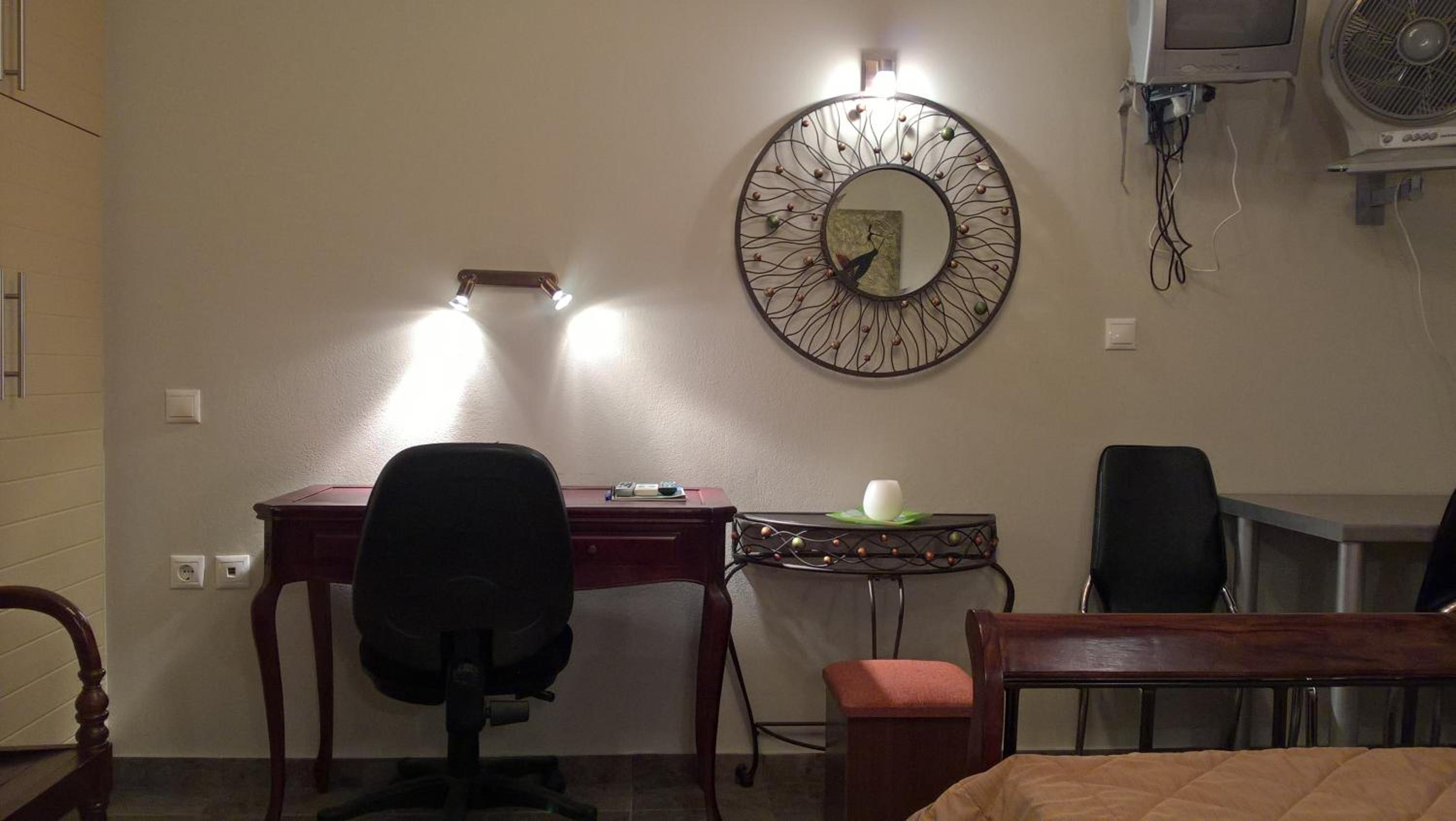 Antonia's Apartments