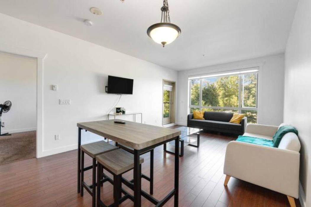 Private Apartment with 2 queen beds, living area and 2 washrooms including laundary