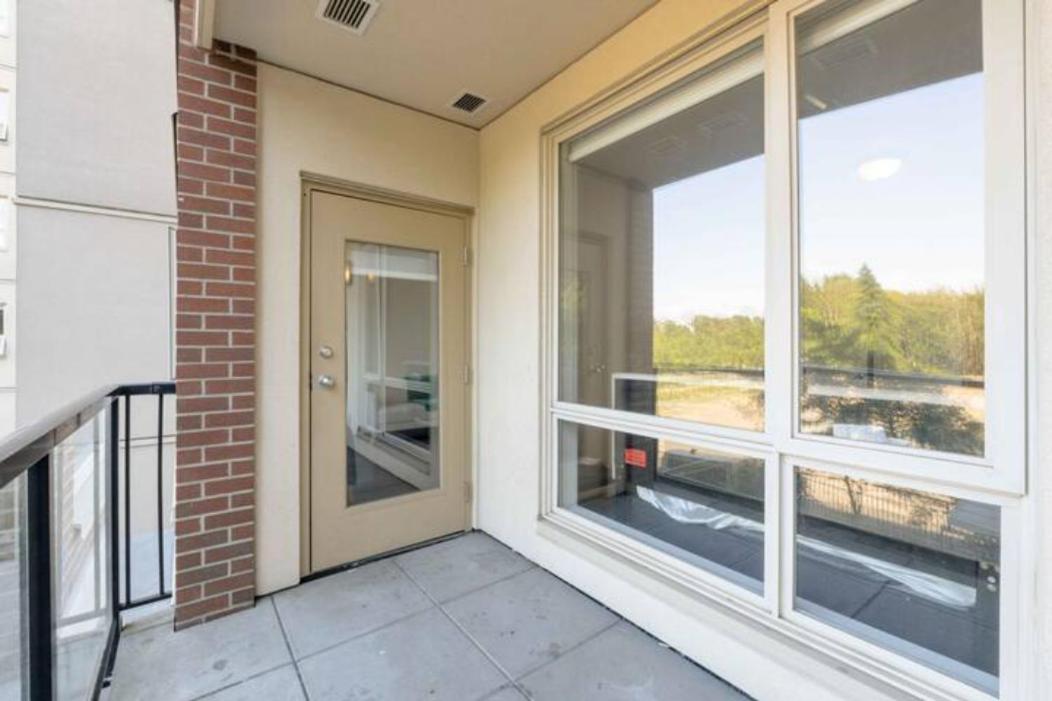 Private Apartment with 2 queen beds, living area and 2 washrooms including laundary