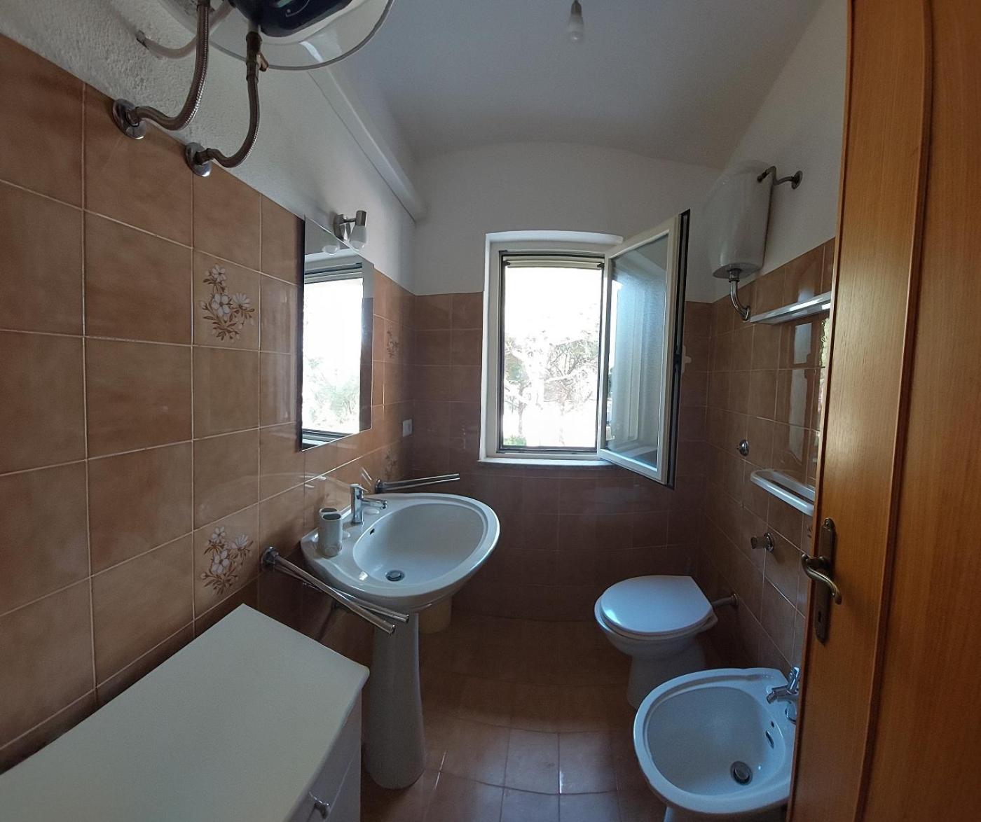 VILLA PIETRAMARINA CALA LIBEROTTO appartamento 4 posti view 2