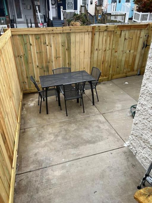 2BR Columbia Heights APT Walk 2 Metro & Shops, photo 18