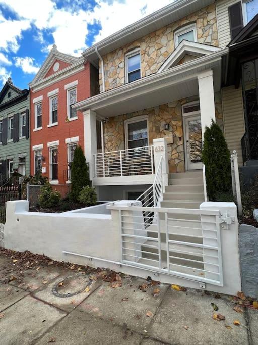 2BR Columbia Heights APT Walk 2 Metro & Shops, photo 8