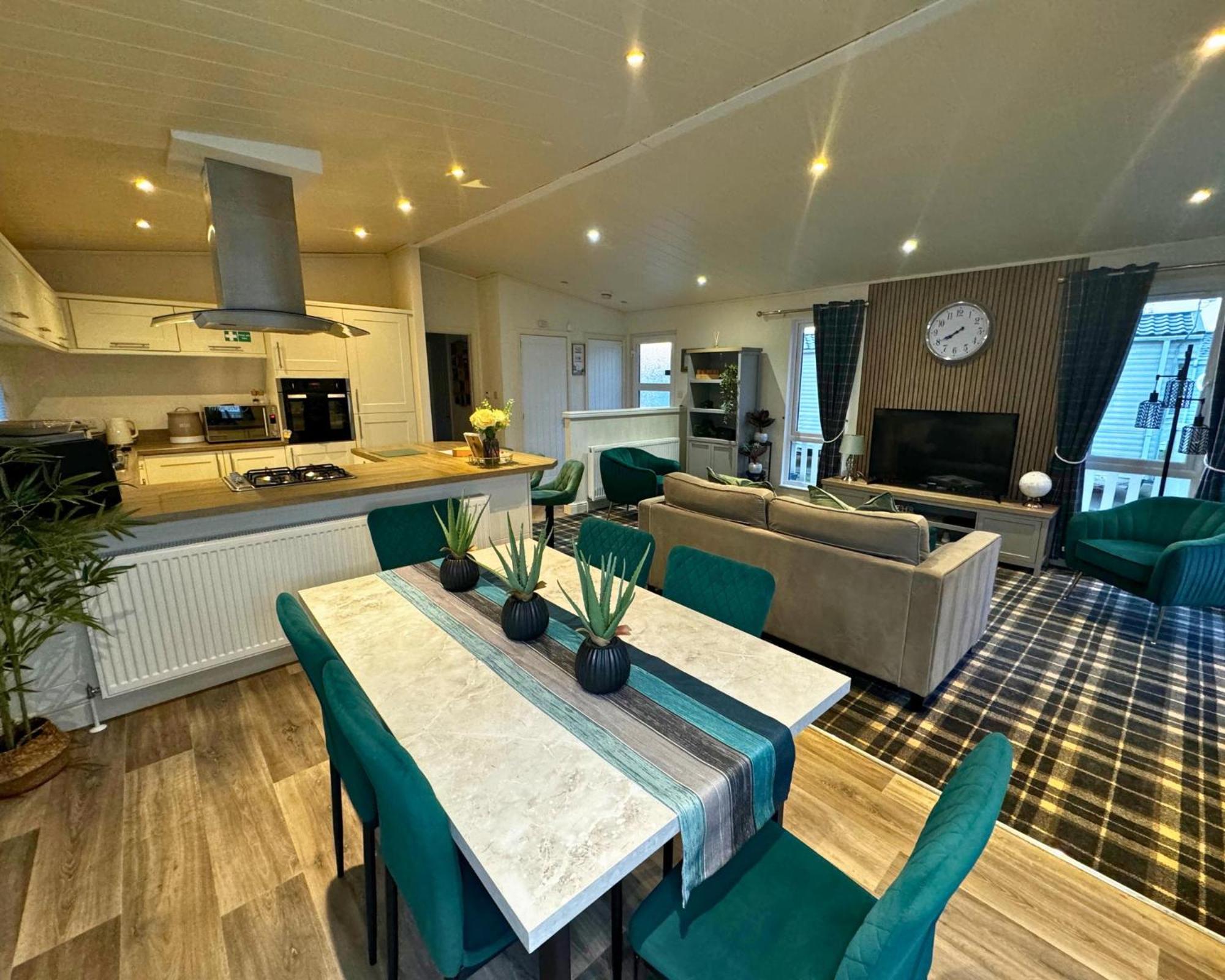 Meadows 90 - Southview Holiday Park Skegness view 4