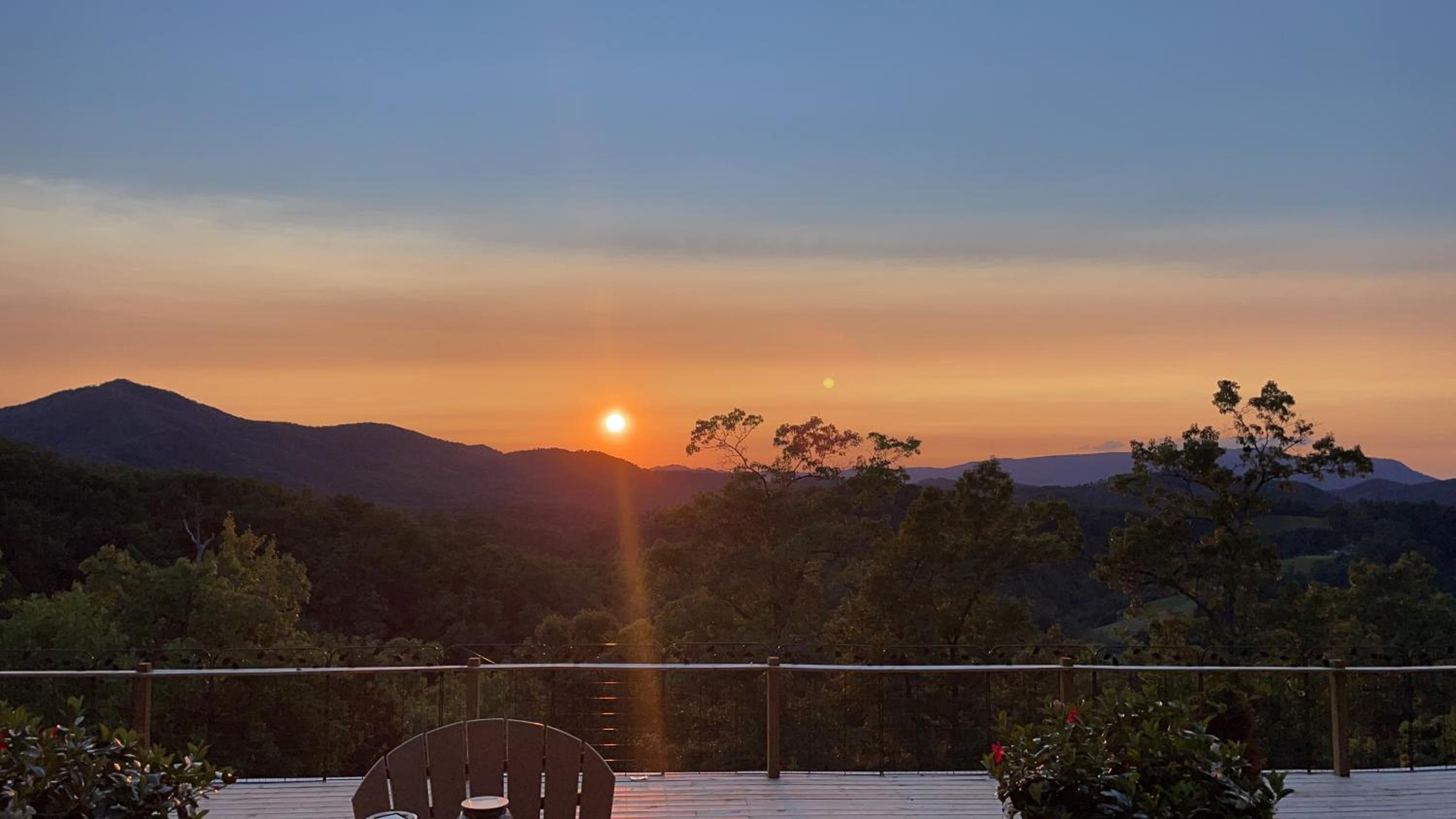 Smoky Best - Glowing Twilight view 4