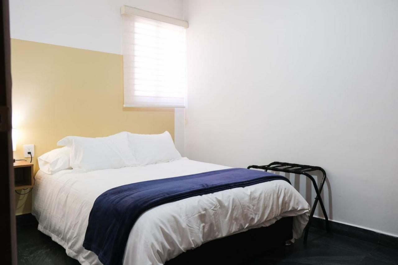 Quiet-Central 2BR1BA Relaxed Atmosphere