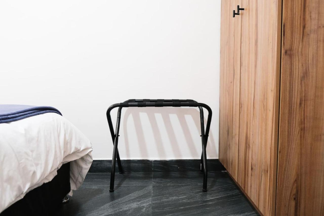 Quiet-Central 2BR1BA Relaxed Atmosphere