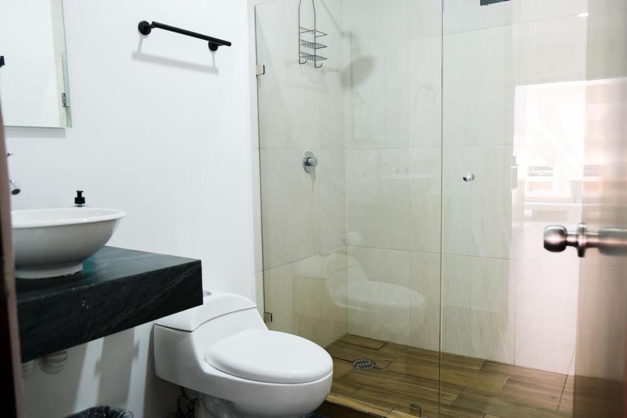 Quiet-Central 2BR1BA Relaxed Atmosphere