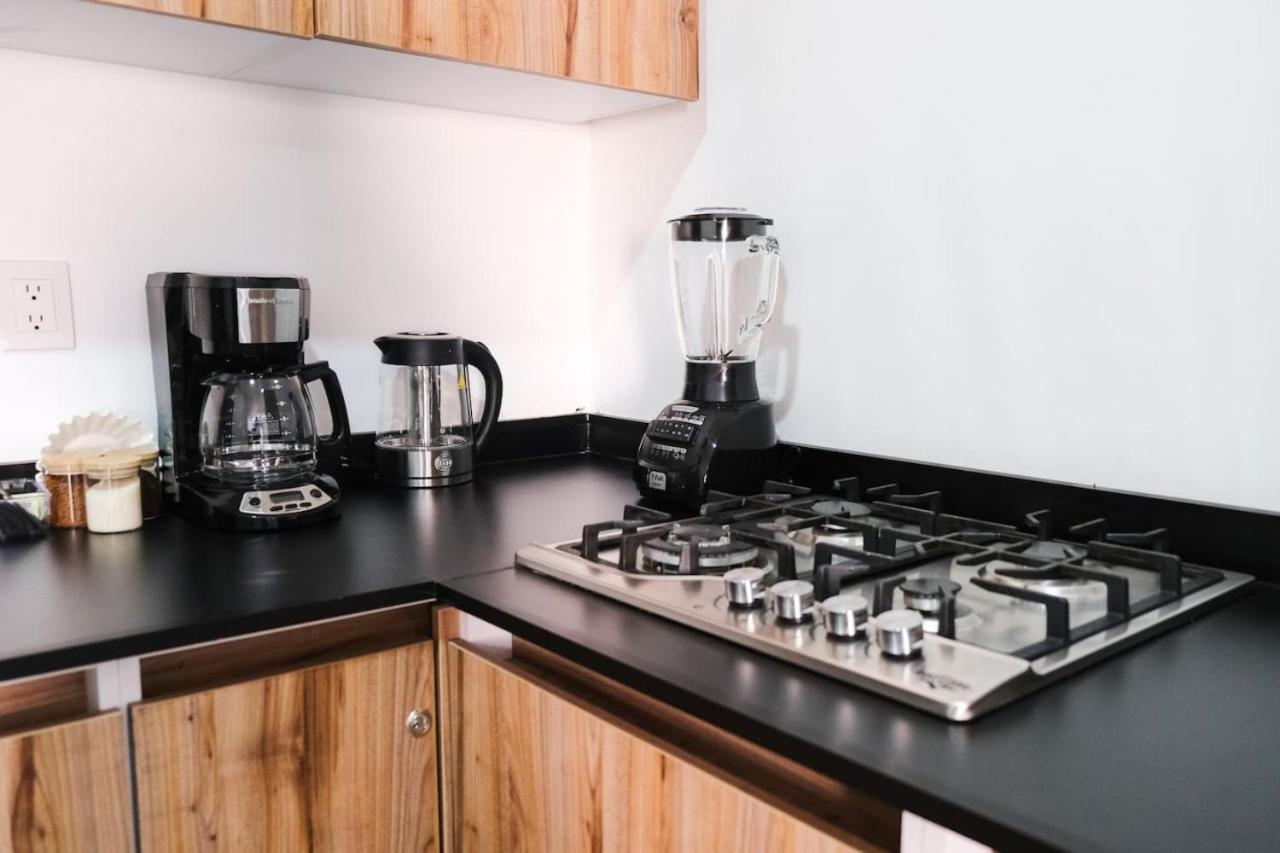 Quiet-Central 2BR1BA Relaxed Atmosphere