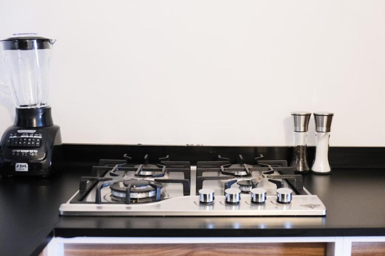 Quiet-Central 2BR1BA Relaxed Atmosphere