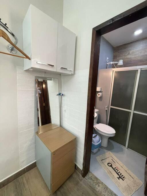 Confortável Tiny house1, em Nova Iguaçu, ar, wi-fi, 400m da UNIG