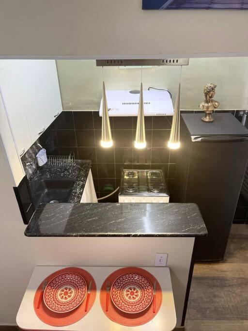 Confortável Tiny house1, em Nova Iguaçu, ar, wi-fi, 400m da UNIG