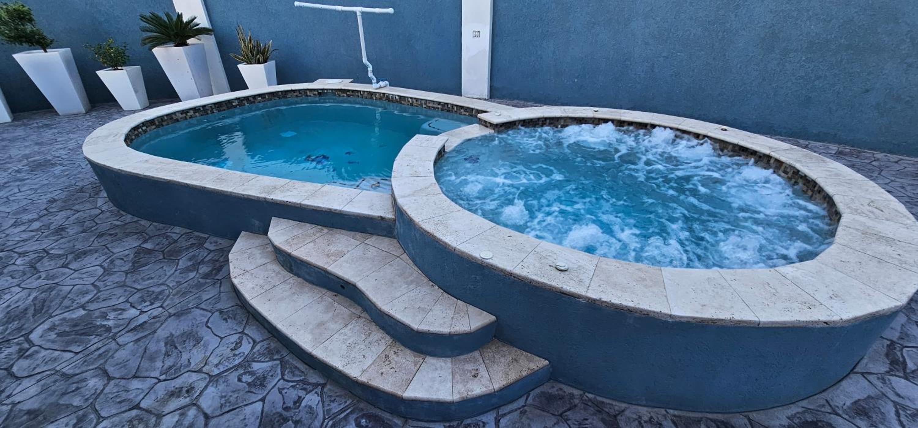Your private paradise close by the beach!