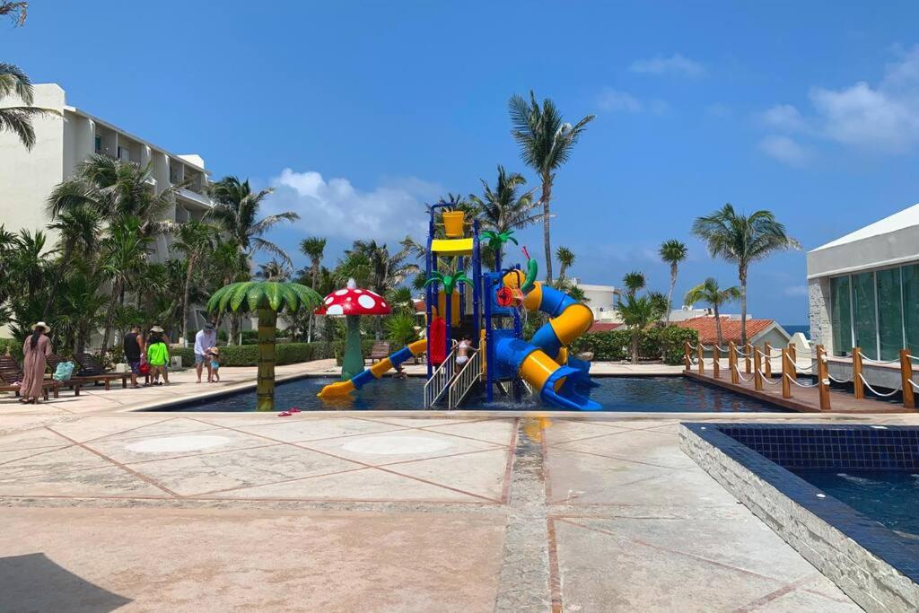 Cancun Studio - Steps to Beach and Water Fun