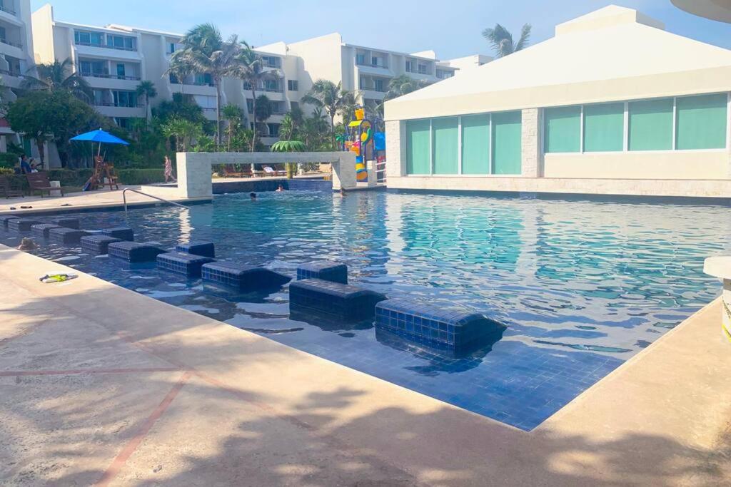 Cancun Studio - Steps to Beach and Water Fun