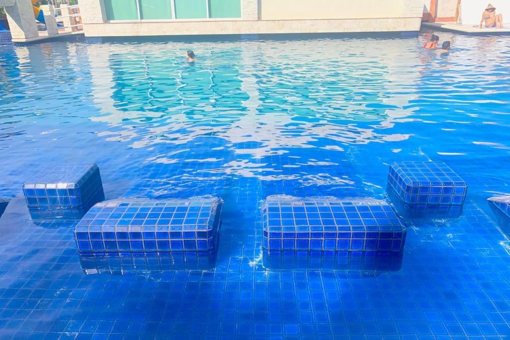 Cancun Studio - Steps to Beach and Water Fun