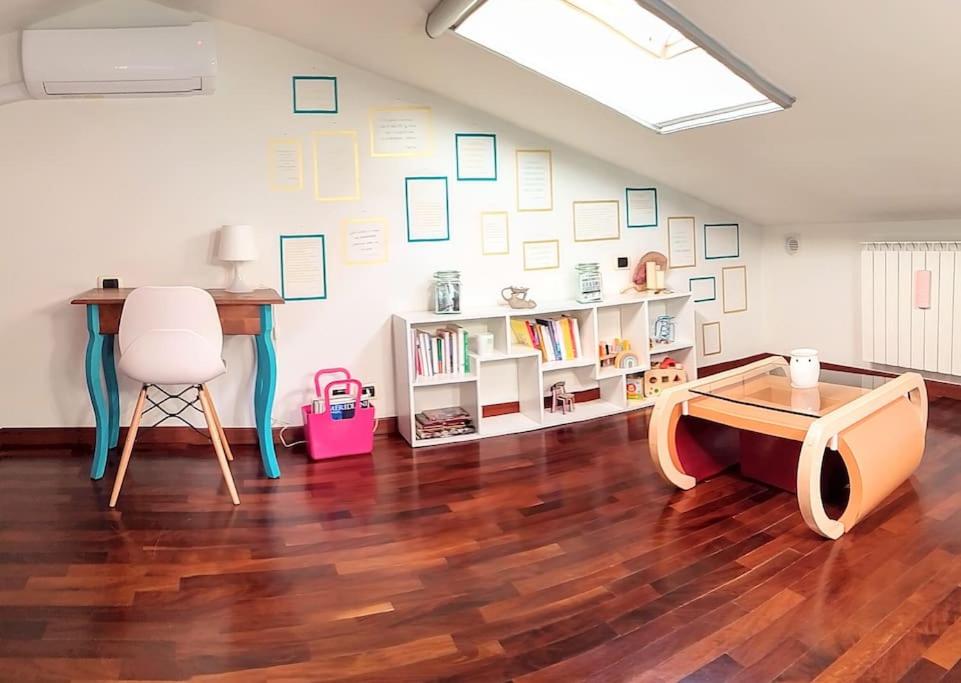 House Nubia, townhouse with private parking lot included