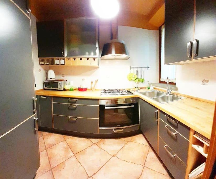 House Nubia, townhouse with private parking lot included