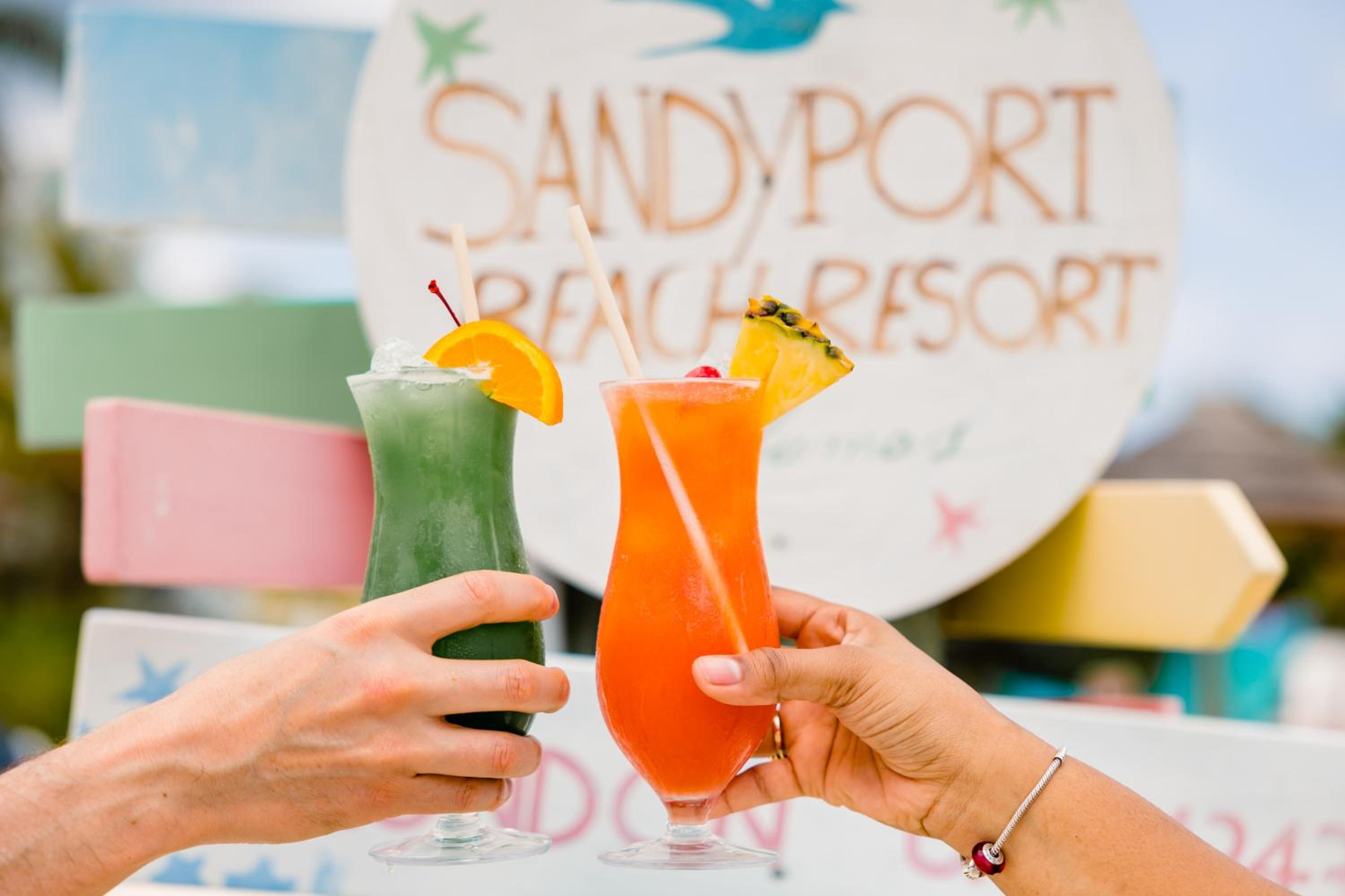 Photo 48 sur 58 de Sandyport Beach Resort