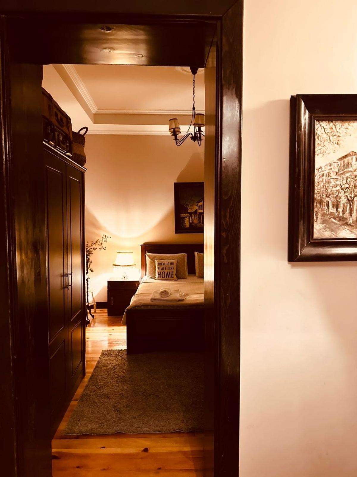 Villa Elezi 2