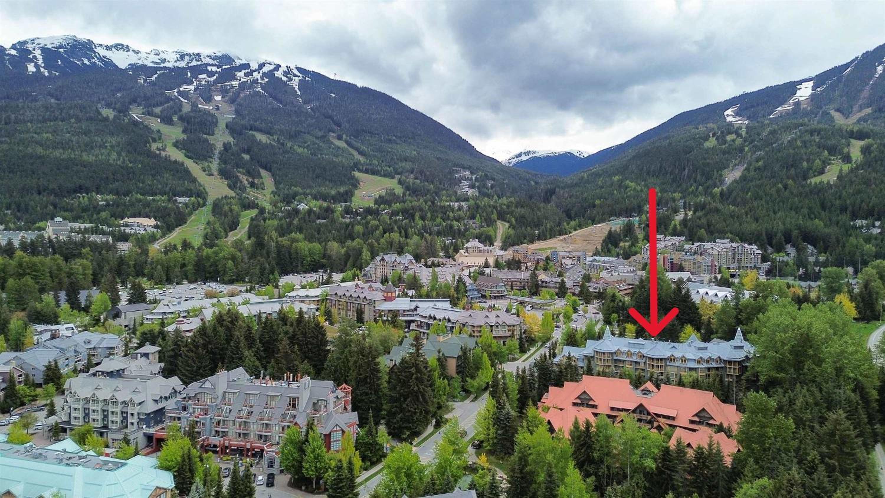 KING Bed - Premium STUDIO Suite - Ski Valet - Village