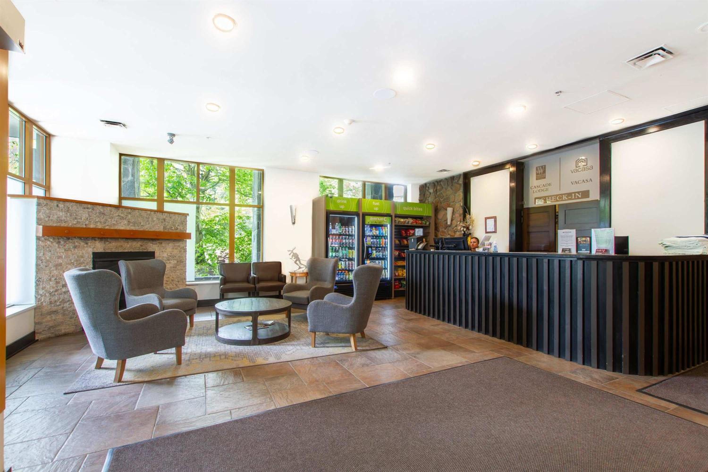 KING Bed - Premium STUDIO Suite - Ski Valet - Village
