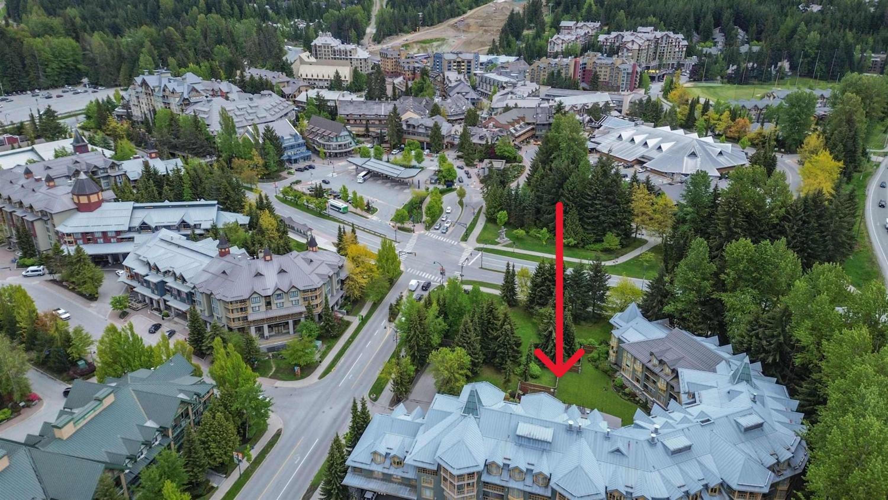 KING Bed - Premium STUDIO Suite - Ski Valet - Village