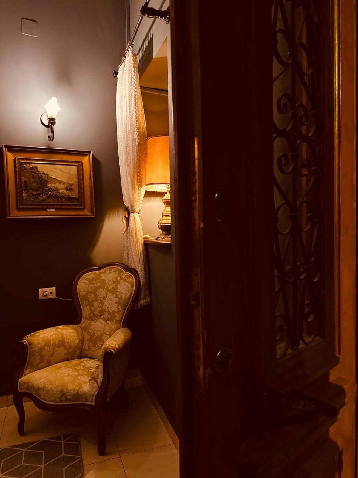 Villa Elezi 2