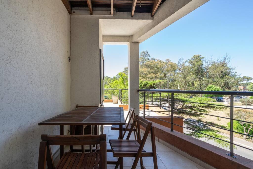 Divino dto zona centro con cochera y terraza con solarium propia