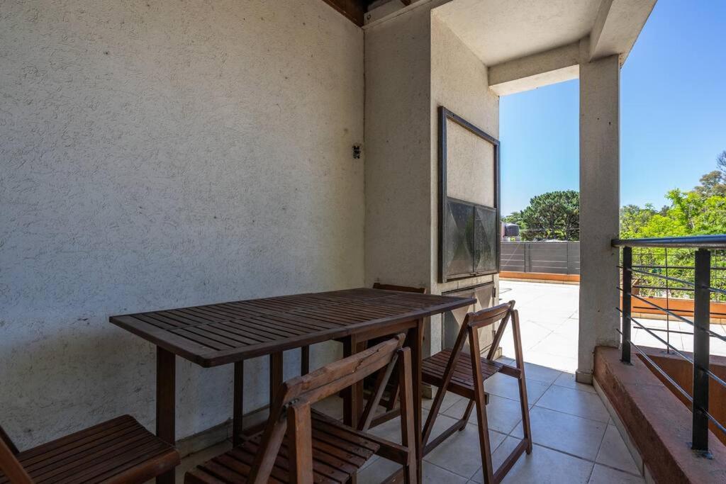 Divino dto zona centro con cochera y terraza con solarium propia