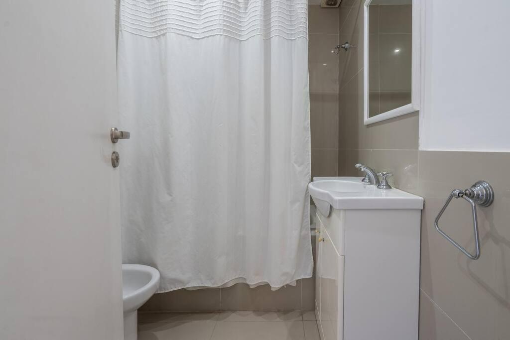 Divino dto zona centro con cochera y terraza con solarium propia