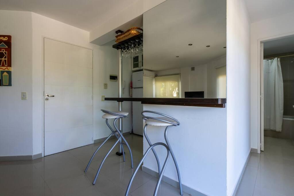 Divino dto zona centro con cochera y terraza con solarium propia
