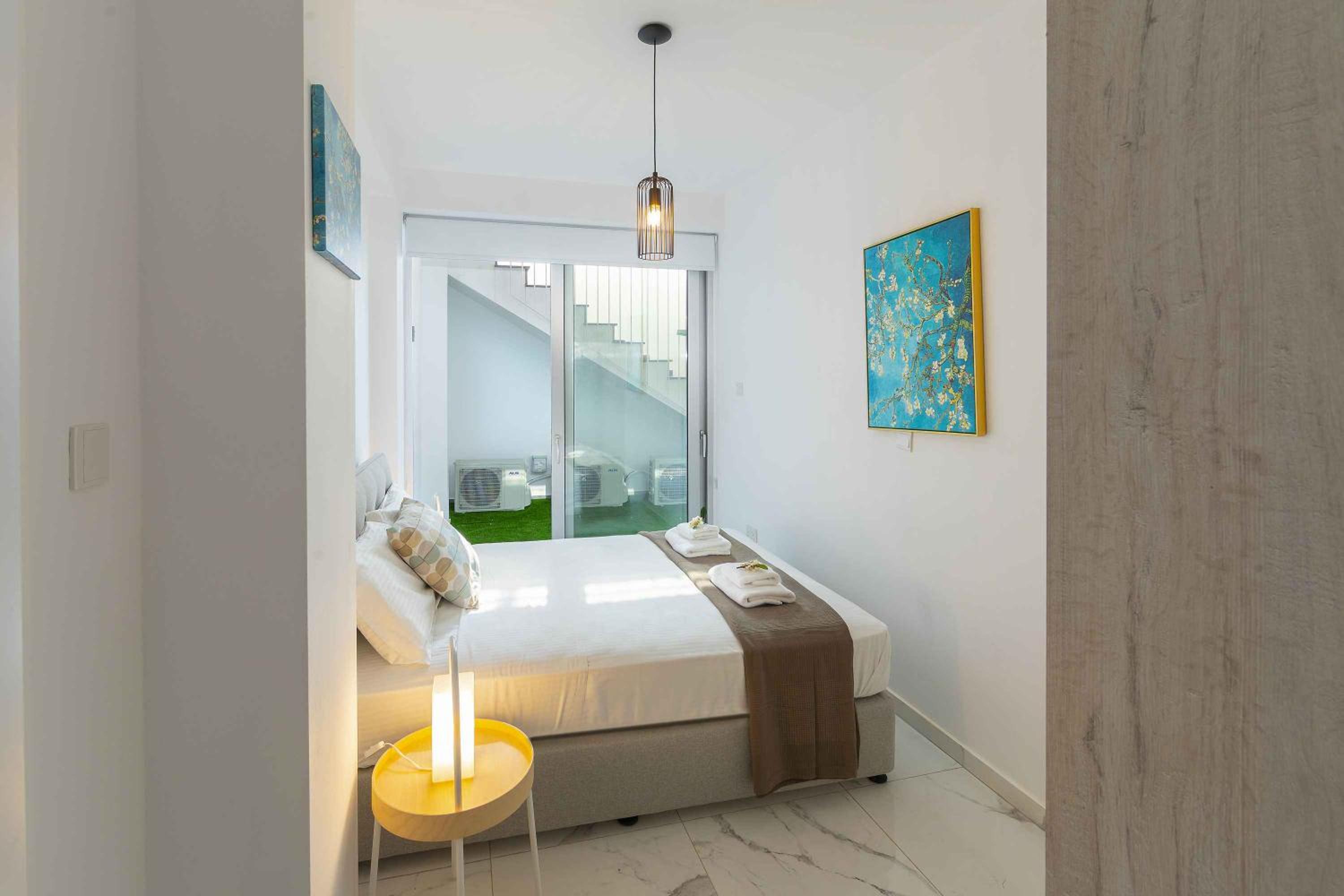 Brand New Luxurious Villa With Pool