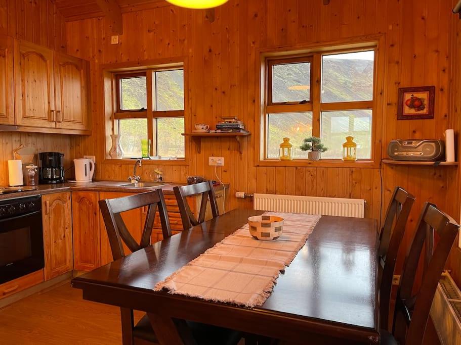 Giltún Warm and Scenic Cottage In The Heart of South view 3