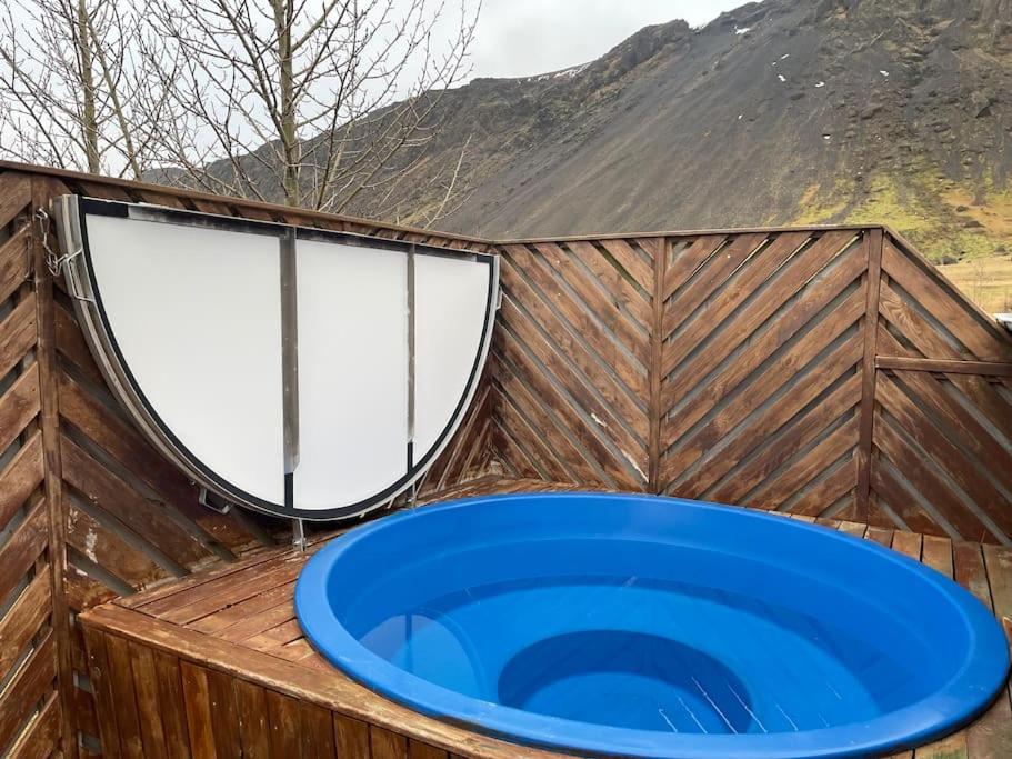 Giltún Warm and Scenic Cottage In The Heart of South view 5