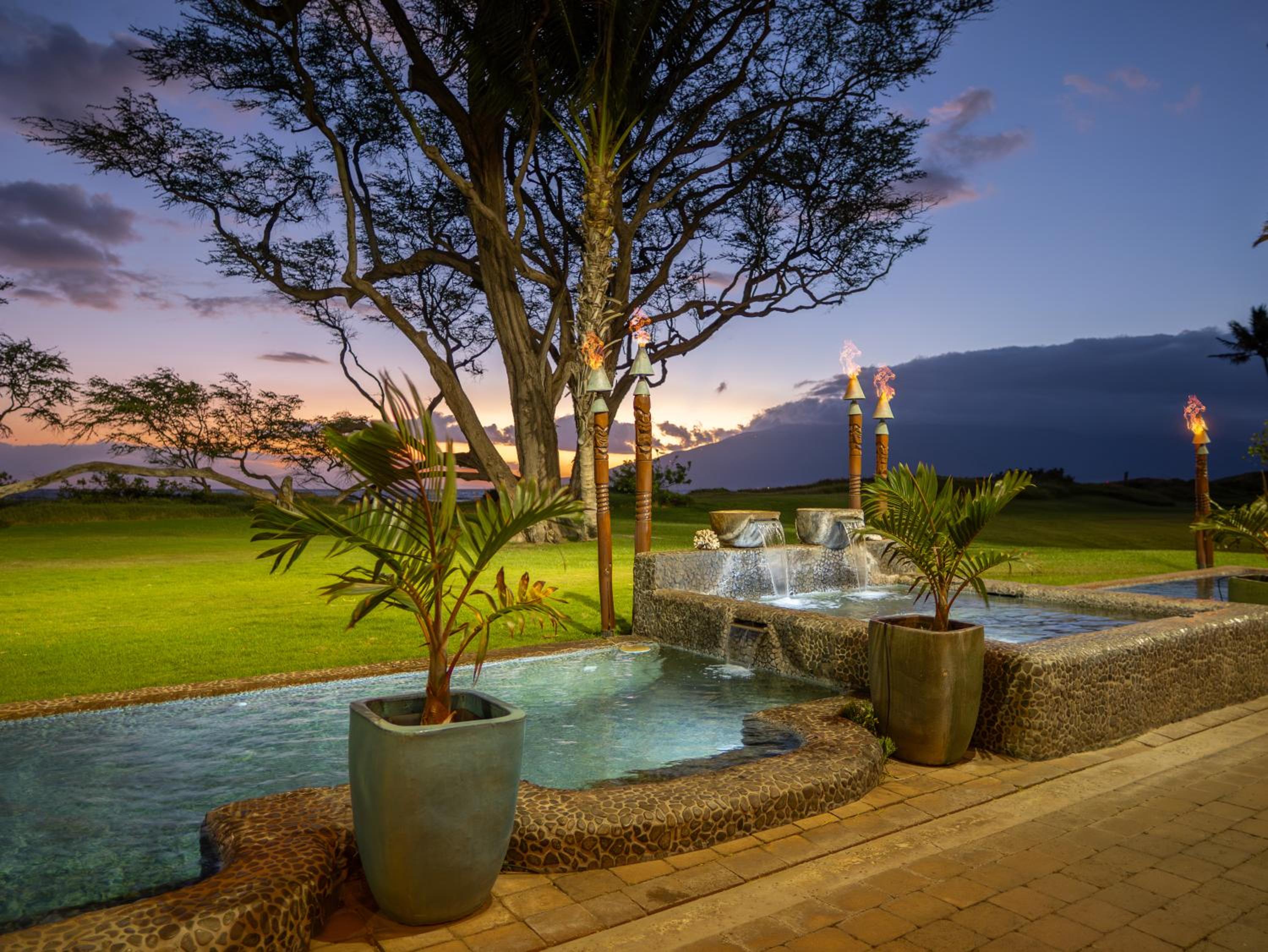 Aloha Aku Ohana2 Suite - Relaxing Garden Views Await view 3