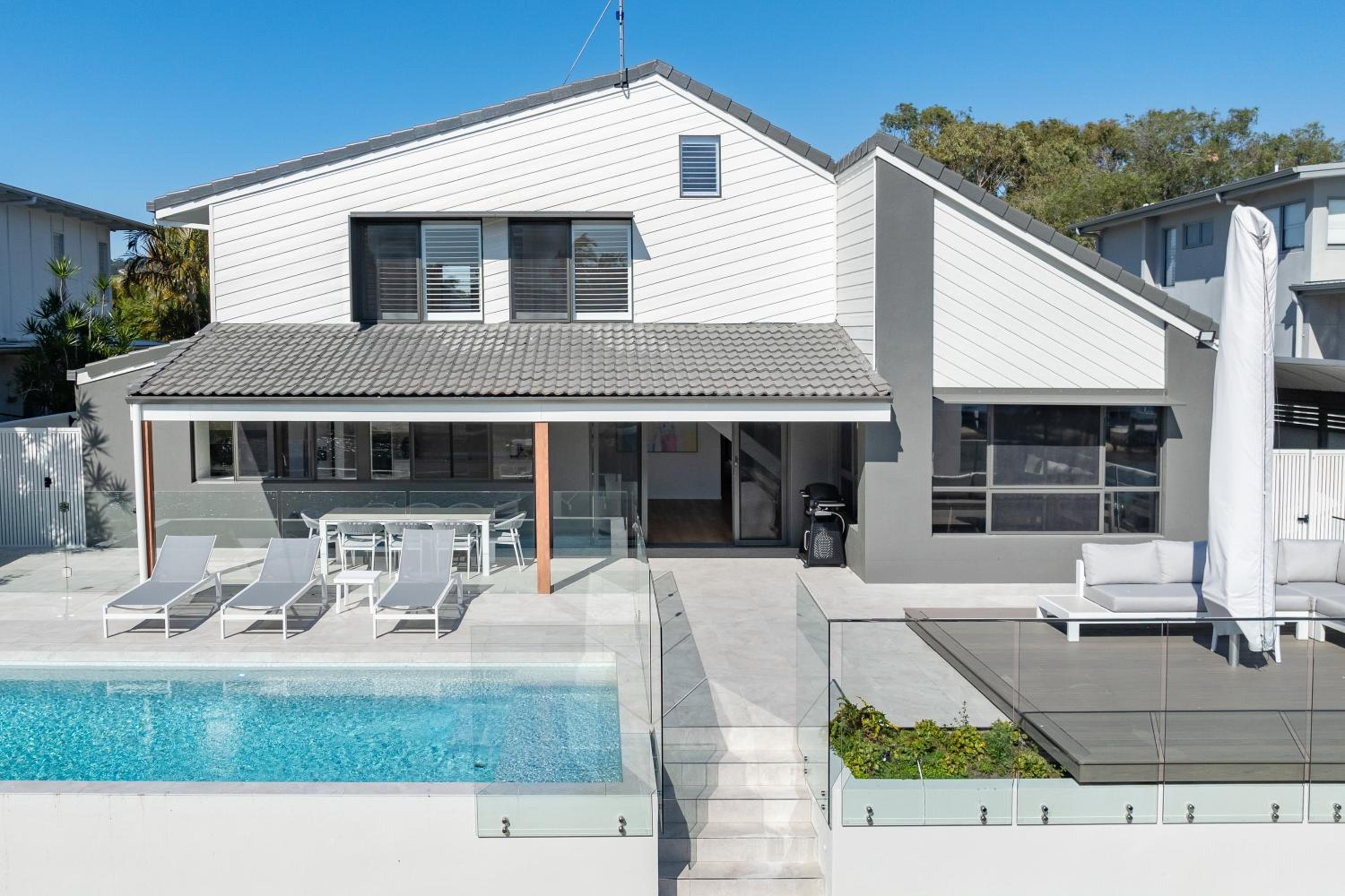 Waterfront Family Retreat, Pet-Friendly