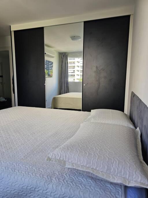 Apartamento um quarto Ilha Pura, Rio Centro, próx Parque Olímpico