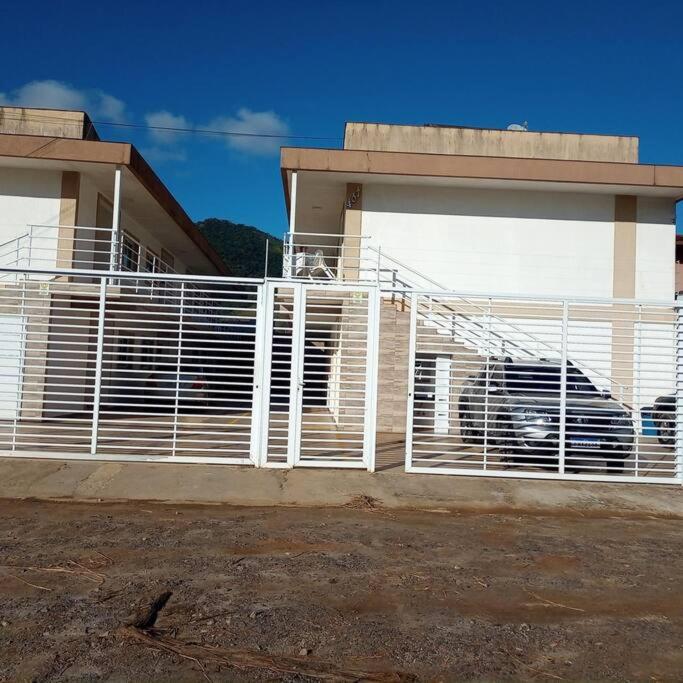 Apartamento completo com wi-fi e piscina