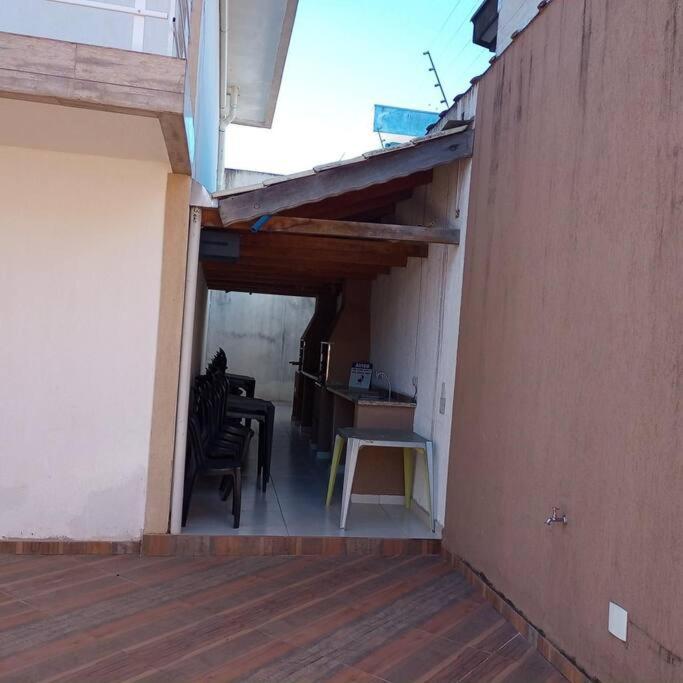 Apartamento completo com wi-fi e piscina