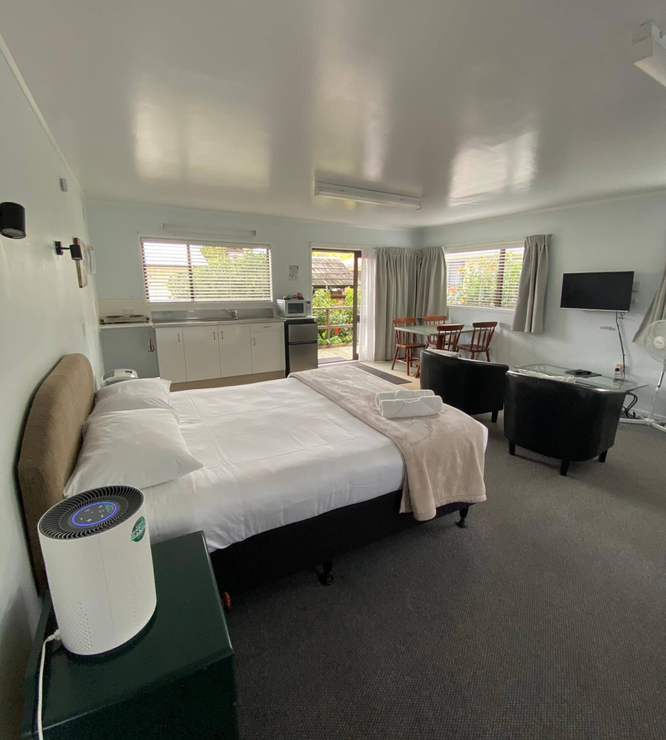 Opononi Lighthouse Motel