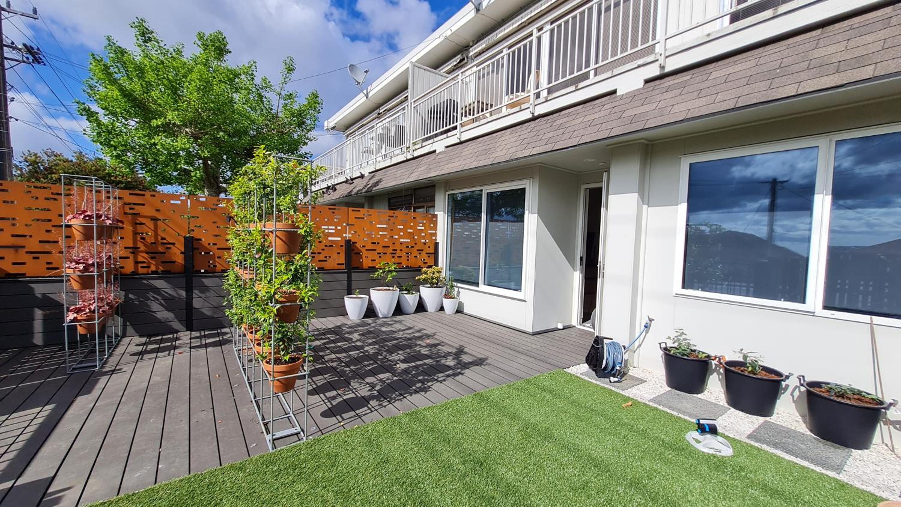 Tuis Nest Auckland NZ view 4