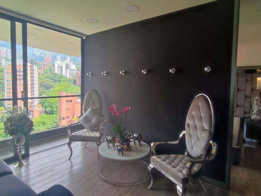 Class suites nirvana