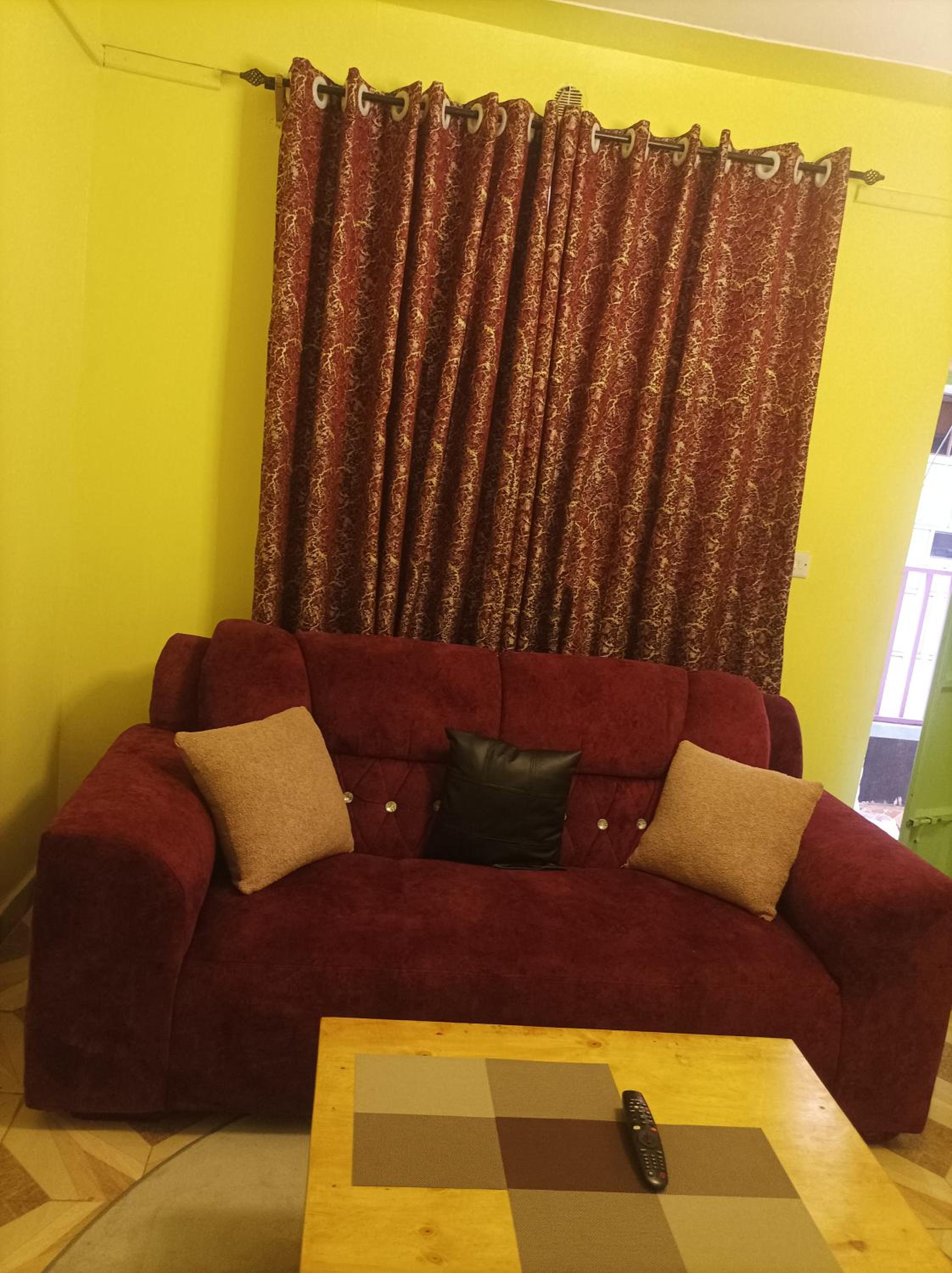Devine 1 bedroom on Moi Southlake road view 4