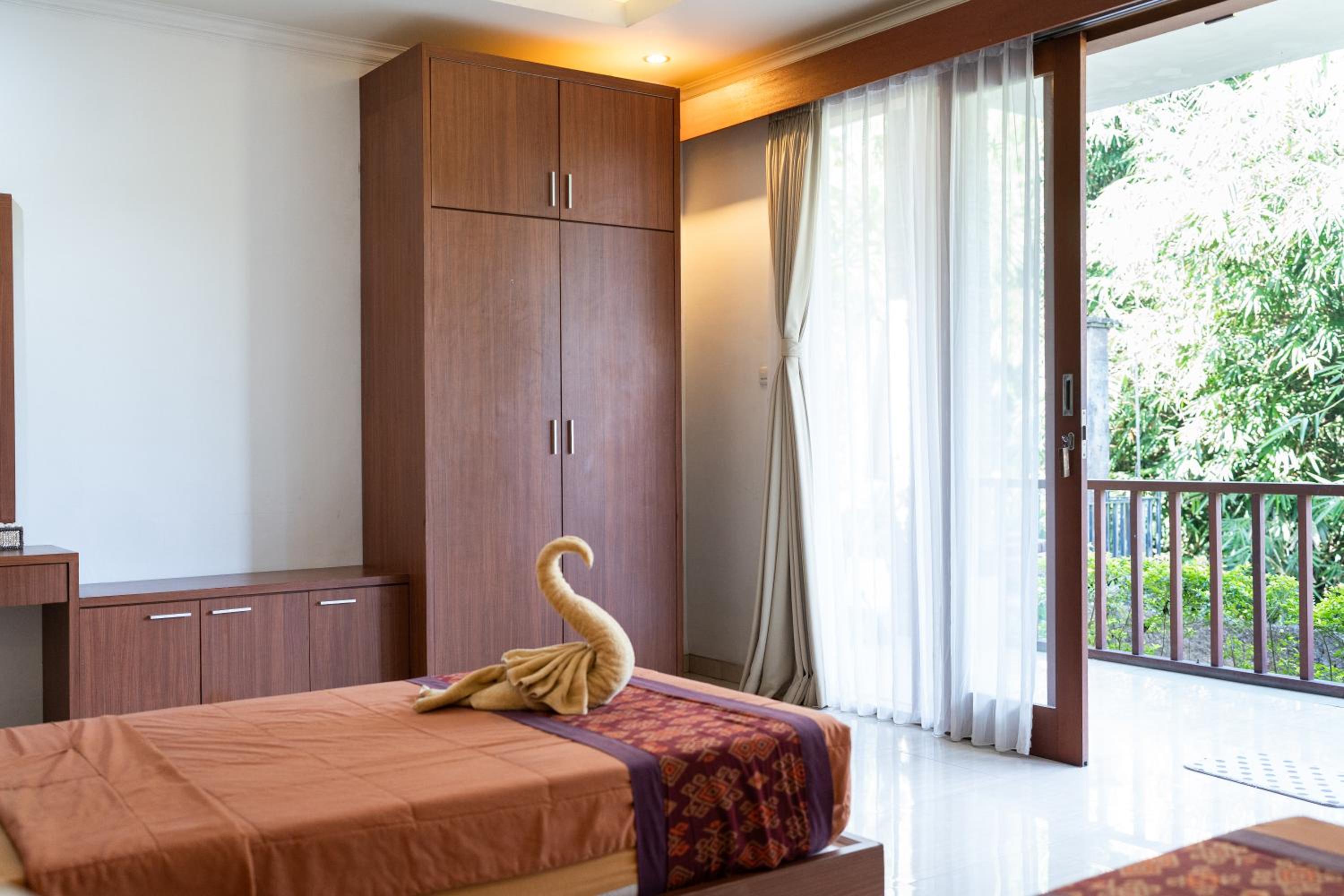 Adipana Bungalow-Balinese Room