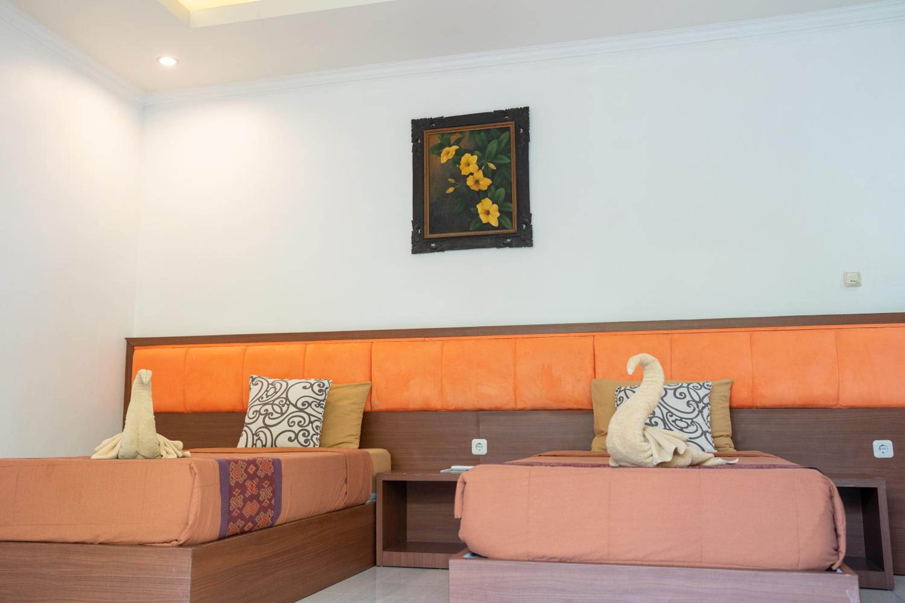 Adipana Bungalow-Balinese Room